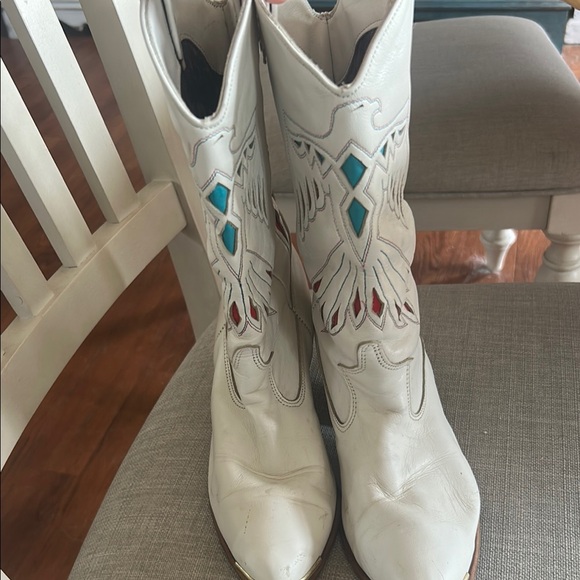 dingo Shoes - Sold ❤️ Women's White Cowboy Boots with Red and Blue Accents